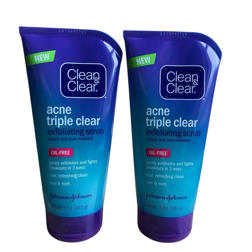 (2) Clean & Clear Triple Acne Clear Exfoliating Scrub 5 oz